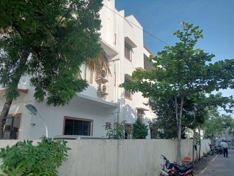 commercial property sale omr perungudi